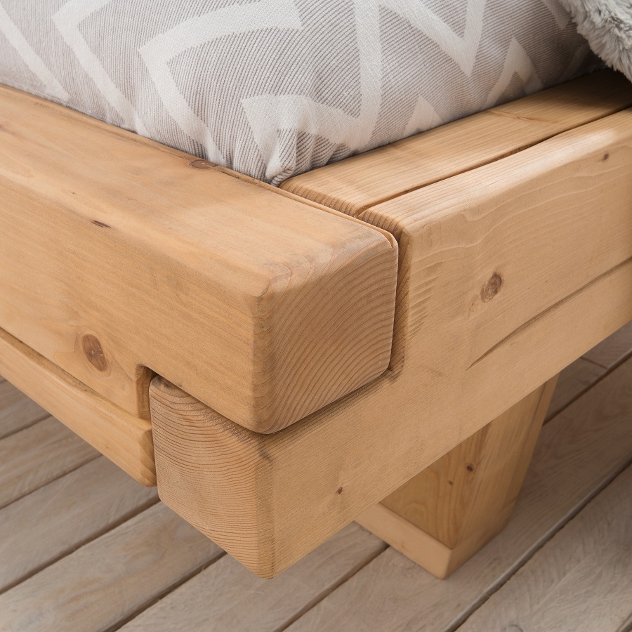 Odin Snedker Bjælke Sengeramme med Gavl og Træben i Massiv FSC Grantræ fra Organic Sleep - Billede 2